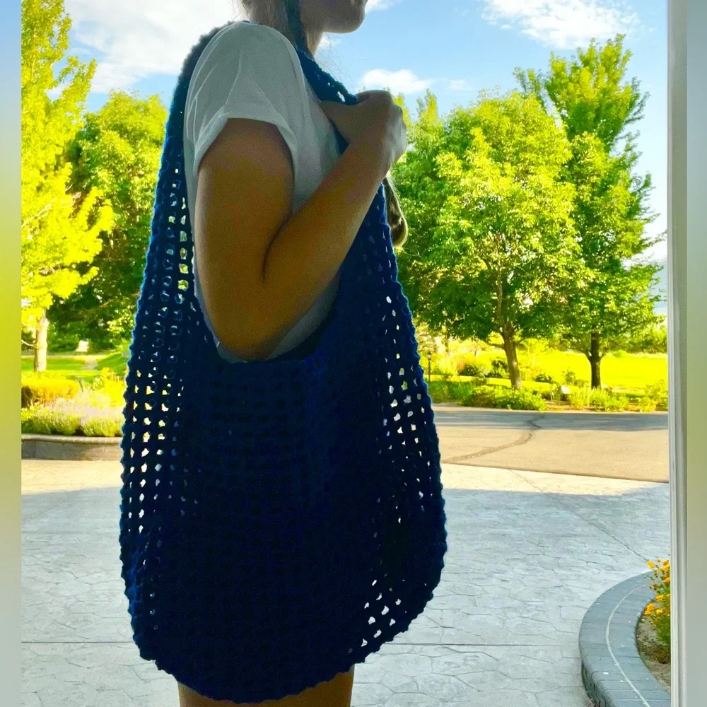 ☀️ Hand Crocheted Blue Boho Beach Tote ☀️ - Picture 3 of 12